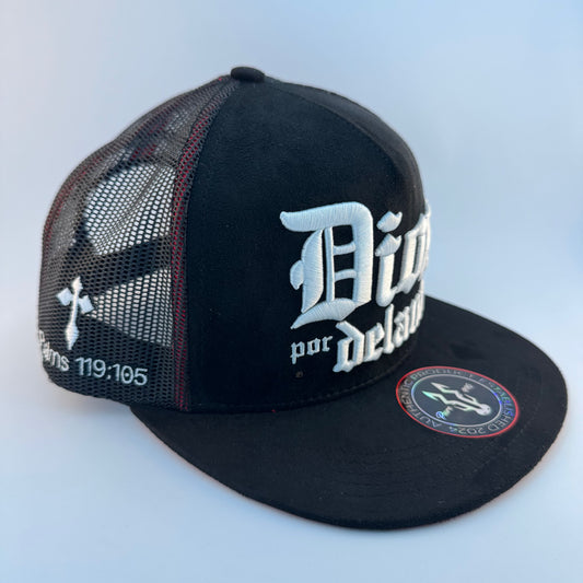 Dios por Delante Negro y Rojo